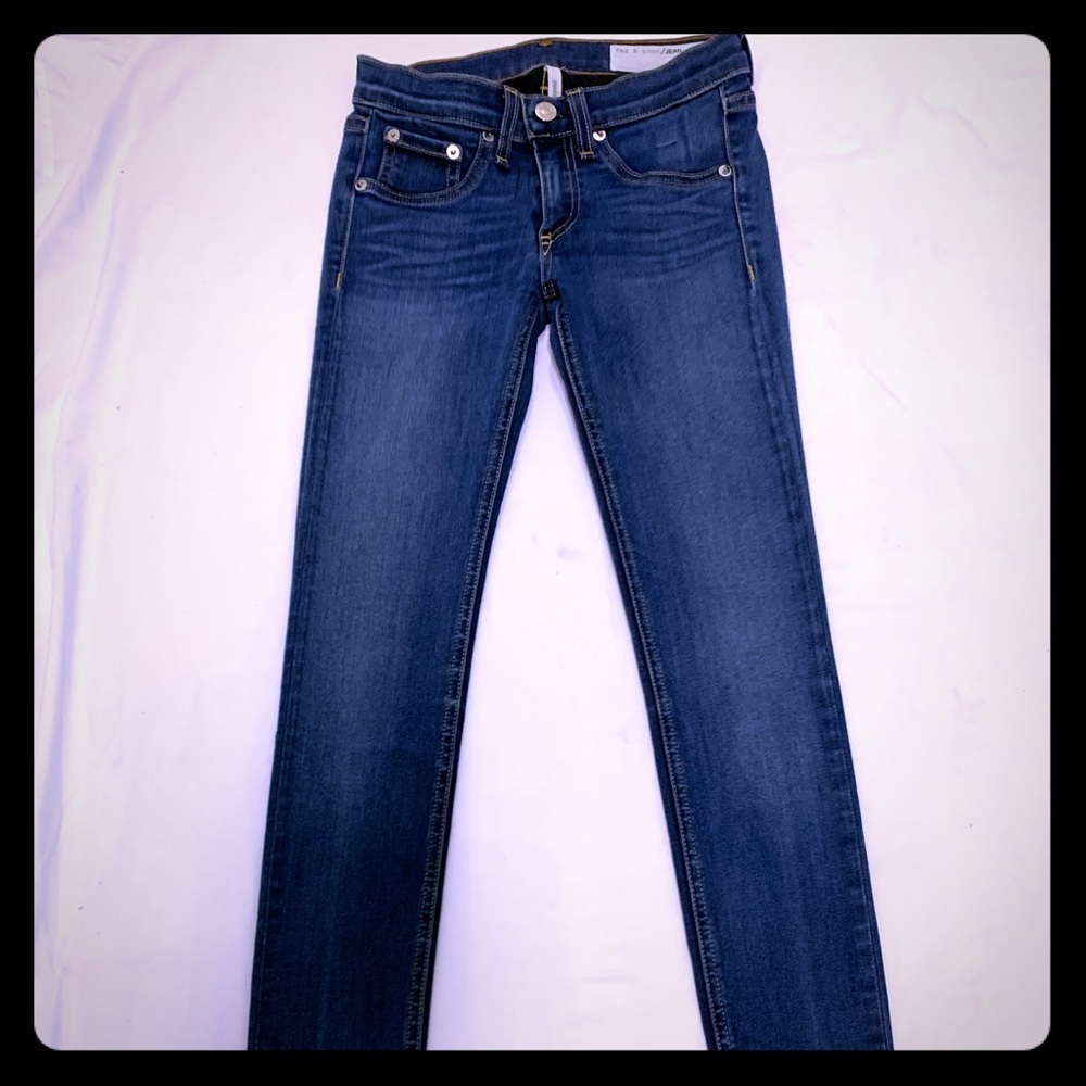 Skinny leg denim rag and bone size 24